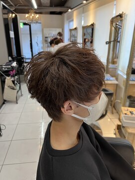 アイズ 海老名(AIZU) 無造作マッシュ　王道マッシュ　刈り上げマッシュ