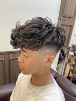 ミリオンバックス 上野(Million Bucks) スタイルカール風パーマスタイル