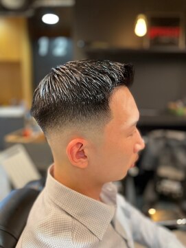 フランクスバーバー アンド ビアークラブ(FRANK'S BARBER and BEER CLUB) フェードスタイルF