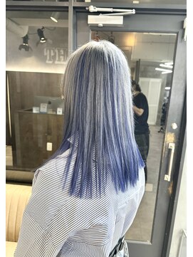 エイト 池袋店(EIGHT ikebukuro) シルバー×ネイビー