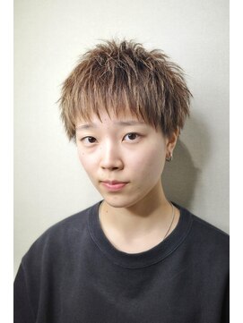 オグジュアリー 表参道(aux.) 爽やかなショートマッシュ