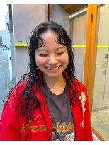 ラプト(rapt)&nbsp;クセを活かしたくるくるロングパーマ