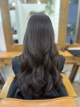 ニューラインギンザ(New-Line 銀座) ★廣中優奈★20代30代ロングくすみシルバー