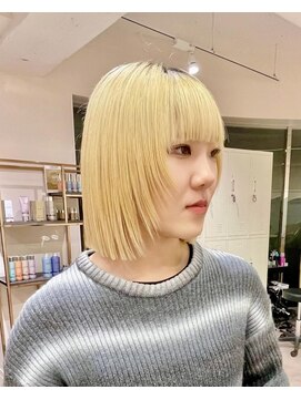 フェイス 石川町 (FACE) レイヤーボブ×ボブ×切りっぱなし×前髪あり×横浜