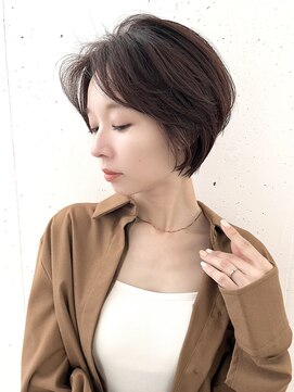 ビーチ(BEACH) レイヤーカット ダークグレー 大人ガーリー 似合わせカット 韓国