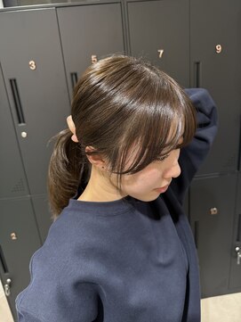 レイヤーカットサイドバングオリーブブラウン