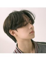 スキル ミナム 表参道(SKILL MiNam)&nbsp;カルマヘアダウンパーマメンズセンターパート韓国ヘア