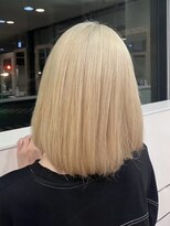 アウラ(AURA)&nbsp;盛岡駅ハイトーンカラーブリーチデザインカラーブロンドレイヤー