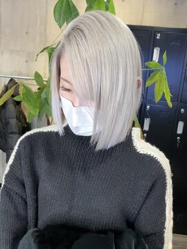 シェルヴ(XELVE) ホワイトベージュ