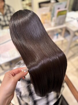 フォルテ 横浜店(FORTE) ダークアッシュブラウン/ミディアムレイヤー顔周りカット