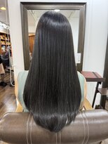 ヘアーサロン ラフリジー(Loufreasy)&nbsp;オレンジ味を抑えたアッシュカラー｜艶ロング