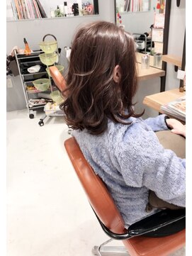 ミッシェル アフロート(michelle afloat) 20代30代40代トップのふんわり動き小顔大人可愛いCカーブカット