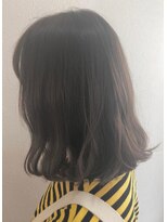 パリスパート2&nbsp;毛先 緩やかな動き レイヤー ボブ ヘアスタイル