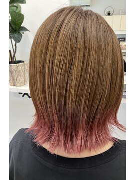 サロンドノア(Salon de NoA) 外はね