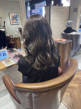 ラ タント(L'attente) グレージュ/赤みなし/ベーシックカラー/ワンカラー