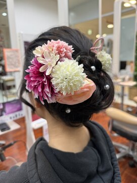 ラディシュ さがみ野(RADISH) ヘアセットヘアアレンジシニヨン二次会パーティー大人美人成人式