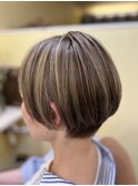 ハーフブリーチでオシャレ白髪ぼかし