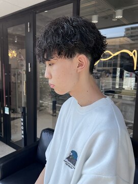 髪屋 紬 メンズ/メンズカット/メンズパーマ/波巻きパーマ