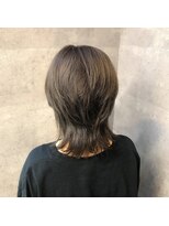 キャラ シャローネ 池袋(Chara Chalone)&nbsp;グレージュカラーのウルフカット襟足長め【池袋東口/岸雄一】