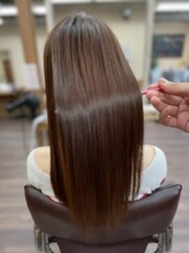 レディオ ザ イシン(LeDio the ISIN) 髪質改善/白髪染め/白髪ぼかし/縮毛正/ヘッドスパ 【星川】