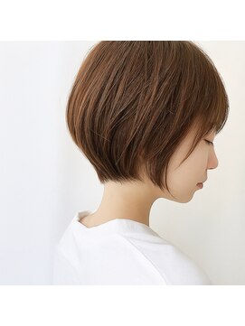 ヨロ(YoLo.) ショートボブ 担当 内迫