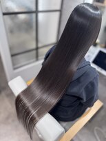 エミリー(Emily)&nbsp;スーパーロングの髪質改善してみた