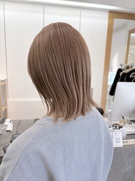 ユニ バイ マグ 長野店(Uni.by Mag) 20代30代ブリーチカラー透明感ミルクティーグレージュ