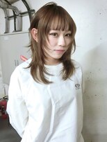 ノラ シブヤ(NORA)&nbsp;★ウルフカットハッシュカットシャギーレイヤーミディアムウルフ