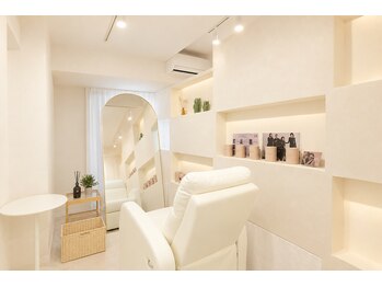 エクステサロンエム(EXTE SALON M)の写真/【渋谷駅徒歩3分☆】半個室プライベートサロン☆マンツーマンなので何でも相談できる♪