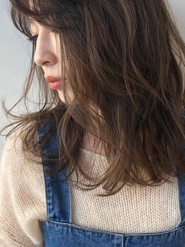 シオン 天神大名(sion) カーキベージュ