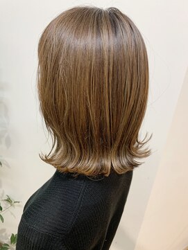 レイ(Lei) 《Lei浅井》20代、30代にオススメ切りっぱなしボブ