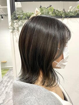アムヘアー(A.M. hair) くびれミディアム