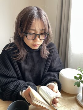 キャトル(Quattro) ラベンダーグレージュ