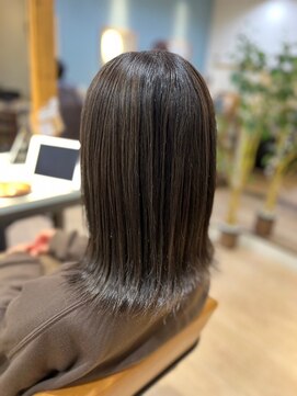 カフカ 亀有(KAfKA) ハイライトカラー/外ハネ