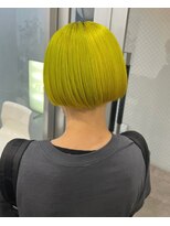 ジーナ オモテサンドウ(XENA)&nbsp;ブリーチ×ハイトーン×ライムイエロー(表参道)