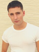 ジジバイワースホワイル(jiji by WORTH WHILE) リバースセンターパート刈り上げセンターパートサーフカール