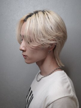 men's salon Gaudi 西宮北口店【メンズサロン ガウディ】【4月3日OPEN(予定)】 メンズマッシュウルフ×ハイトーン×カルマパーマ仕上げ