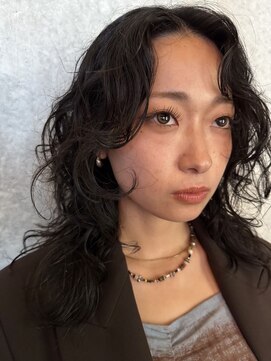 ピークアブー アヴェダ ギンザシックス(PEEK-A-BOO AVEDA GINZASIX) ミディアムパーマ　ロングパーマ　ウルフパーマ