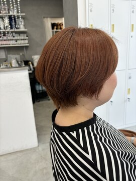 テラス トヨタ(Telasu Toyota) 軽めハンサムショートレイヤーカットとハイトーンカラー◎