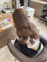 チェレ ブラン 堺東店(Chere brun) アッシュオリーブ×レイヤーロング×波巻きスタイリング