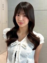 トリッカバルコニー ハヤマ(tricca Balcony Hayama)&nbsp;顔まわりレイヤー / 韓国ロング / シースルーバング / 艶髪