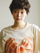 バーノン(VERNON)&nbsp;NEST CROP SHORTwearingYOSHIO KUBO【VERNON】058-262-3611