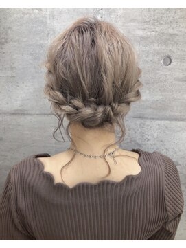 レイリー(Reilly) 【Minami】ボブヘアアレンジ