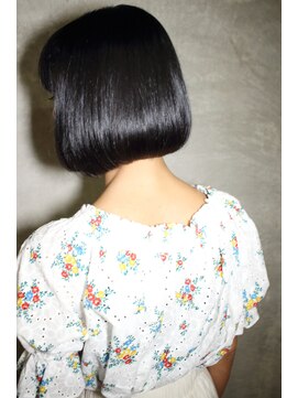 アークスヘアー 立体デザイン縮毛矯正◎さら艶ワンカールボブ×アッシュブラック