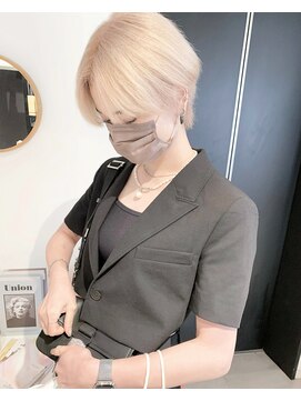 シピ バイ ブレス(shipi. by brace) ホワイトベージュ