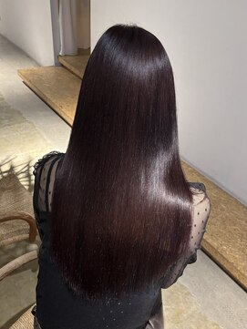 セブンベルベット(7 Velvet) ダークレッド【円口睦】