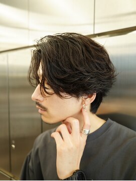 レタッチ バイ フィフス 銀座(RETOUCH by fifth) 銀座フェザーパーマツイストスパイラルパーマセンターパート眉毛