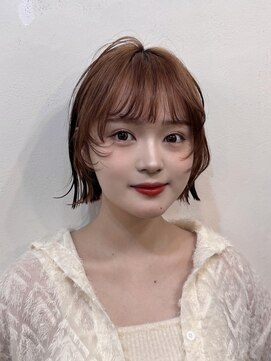 ファルベ(Farbe) ストレートくびれヘアアプリコットオレンジ夏のヘアアレンジ