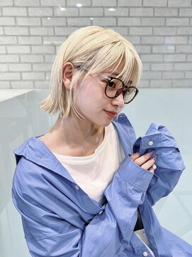 トルネード(TORNADO) 大人ショートボブフェイスレイヤー前髪あり丸顔絶壁K20250728R