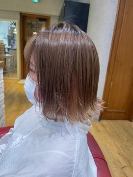 ヘアサロン アティリー(Hair Salon Attirer) 西梅田/ボブ/グレーベージュ/白髪ぼかし/ハイライト/ベージュ
